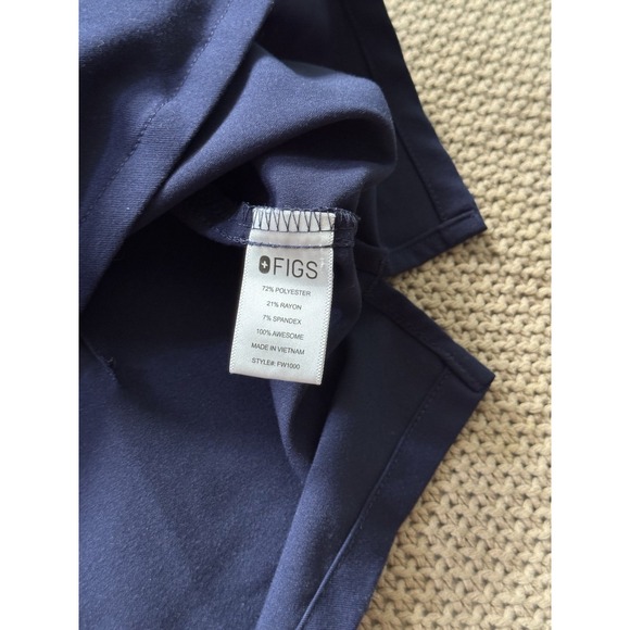 FIGS Women's Technical Collection Scrub Top Blue Short Sleeve Button Up Sz 2XS - Picture 5 of 8